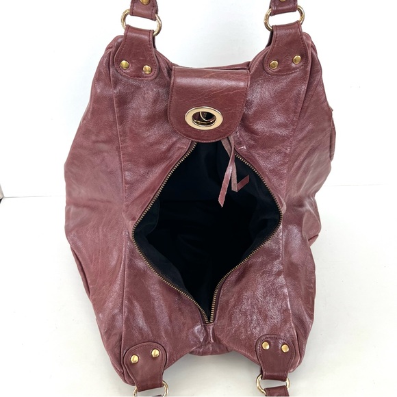 FRANCESCO BIASIA Burgundy Metallic Croc Embossed Leather Oversized Shoulder Bag - Picture 9 of 14